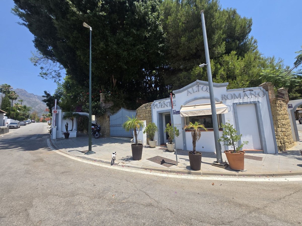 5 Bed Townhouse in The Golden Mile