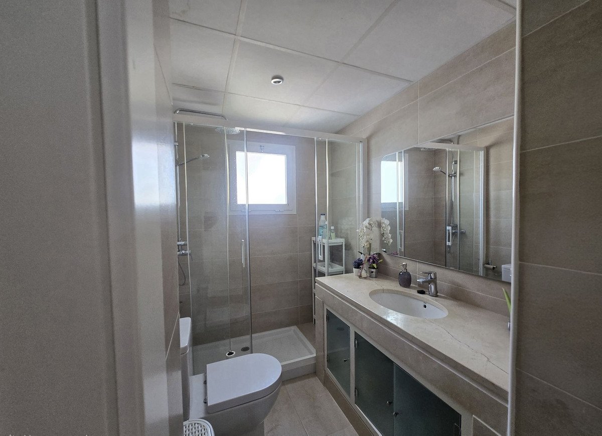 5 Bed Townhouse in The Golden Mile