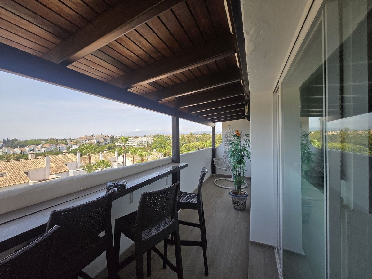 5 Bed Townhouse in The Golden Mile