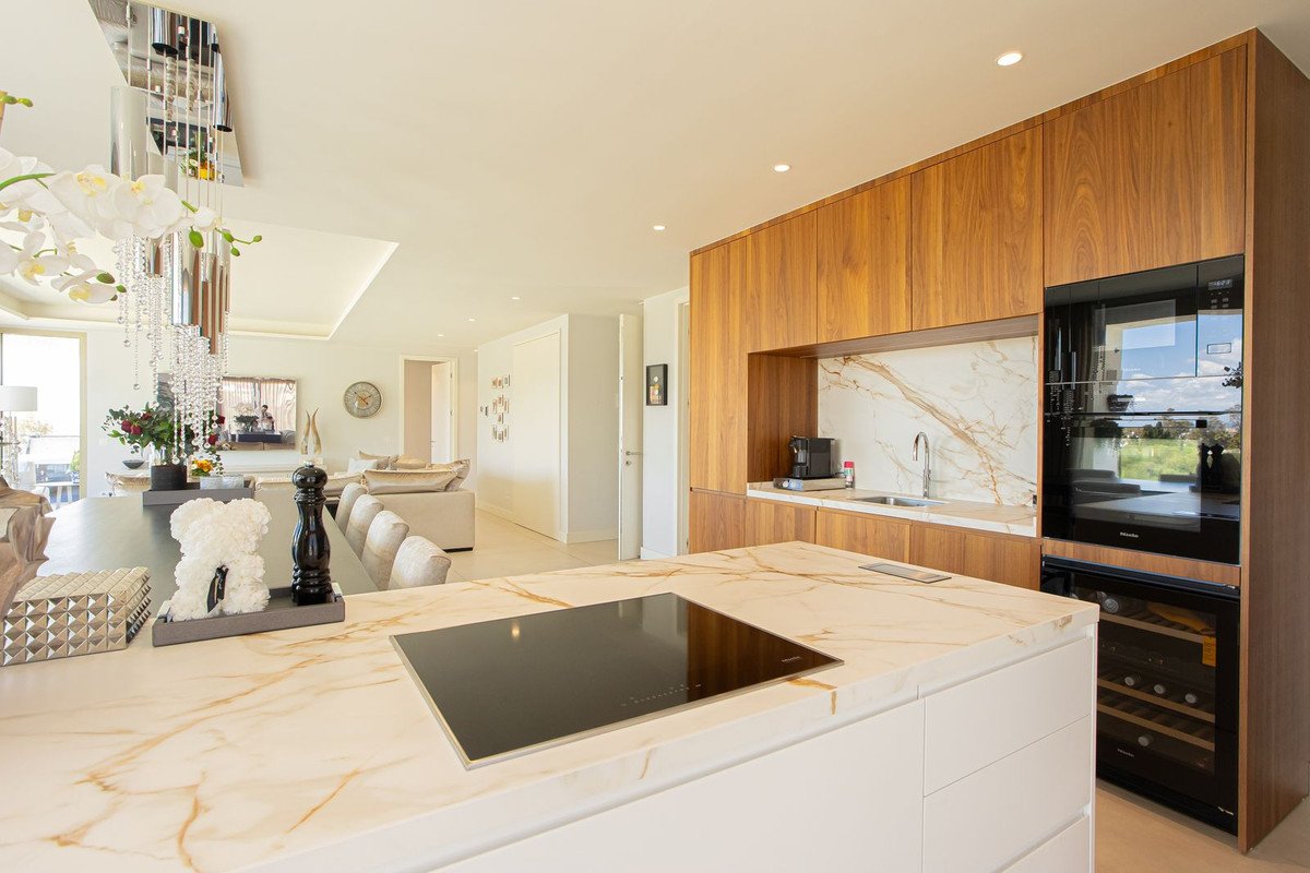 3 Bed Penthouse Duplex in Puerto Banús