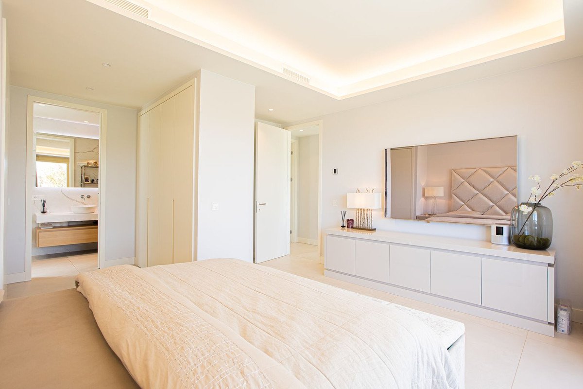 3 Bed Penthouse Duplex in Puerto Banús