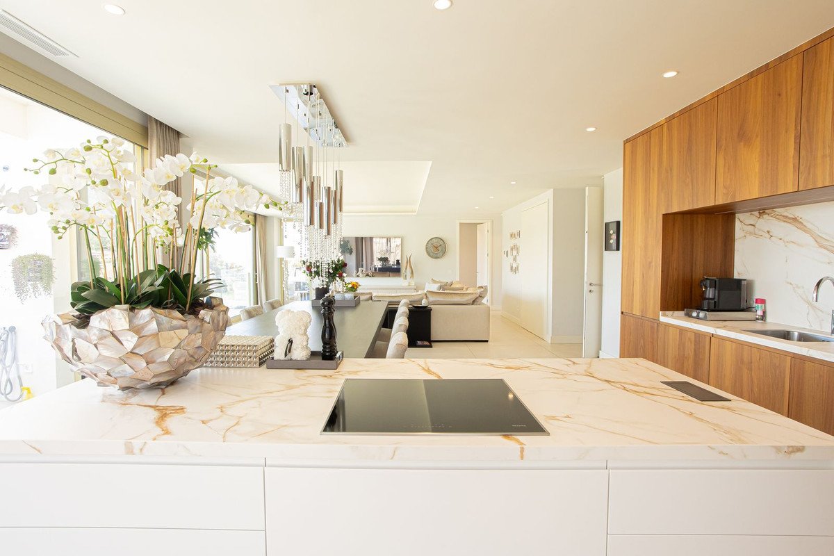 3 Bed Penthouse Duplex in Puerto Banús