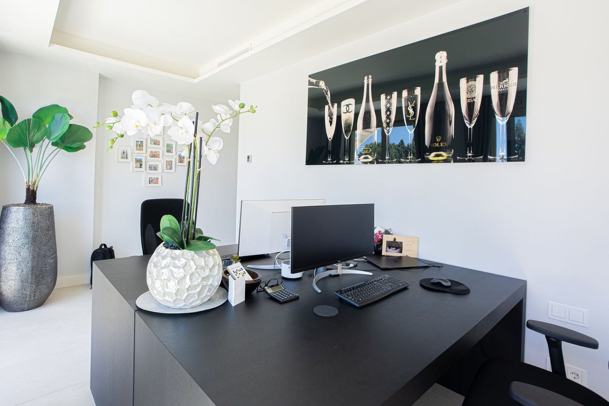 3 Bed Penthouse Duplex in Puerto Banús