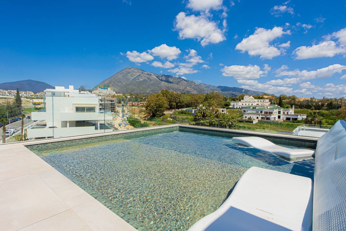 3 Bed Penthouse Duplex in Puerto Banús