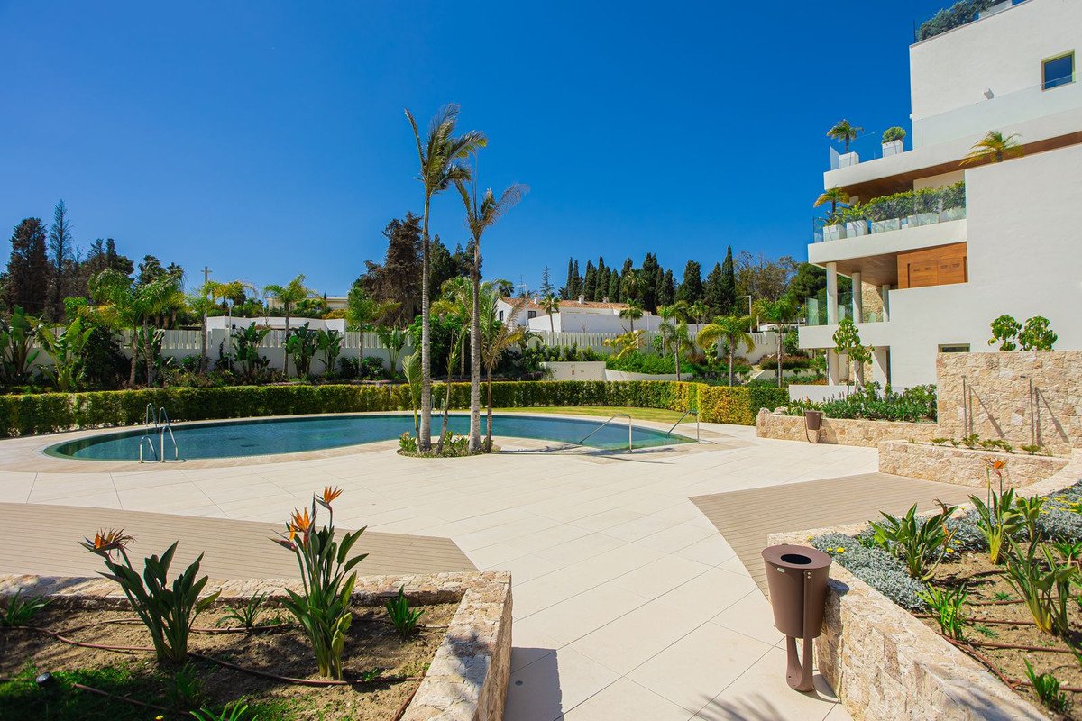 3 Bed Penthouse Duplex in Puerto Banús