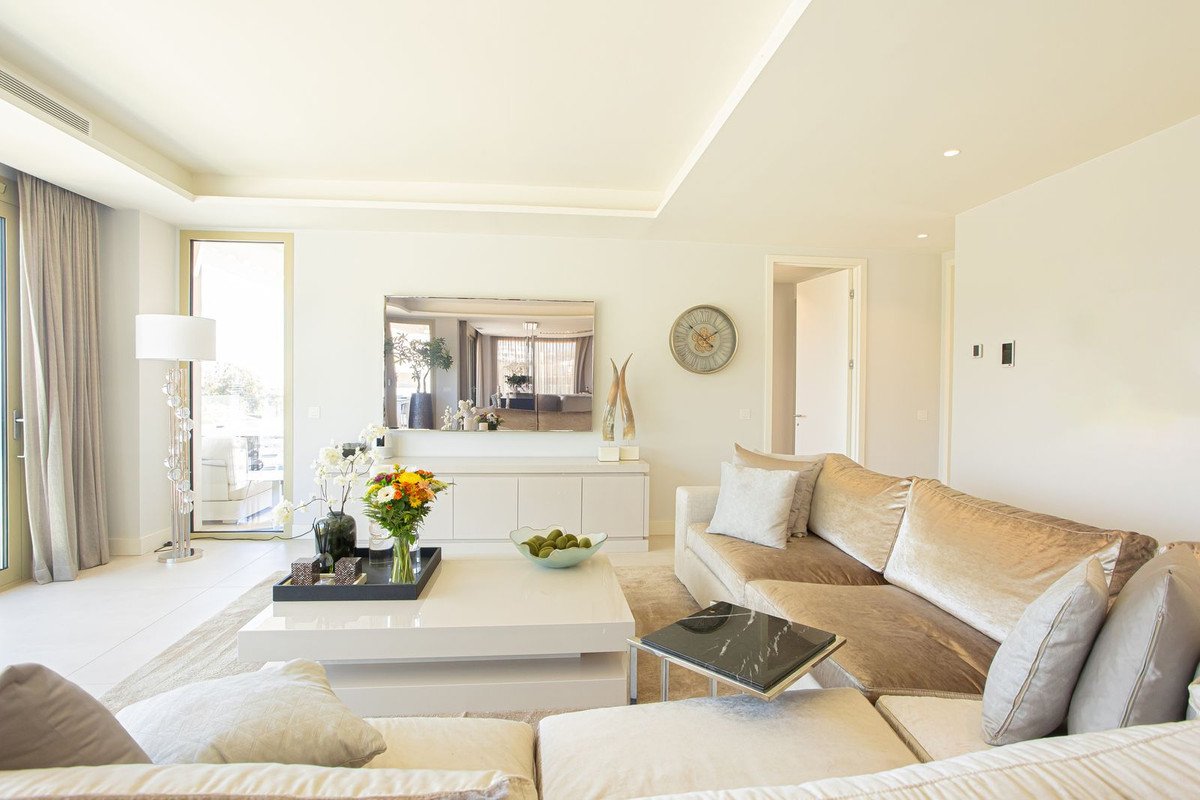 3 Bed Penthouse Duplex in Puerto Banús