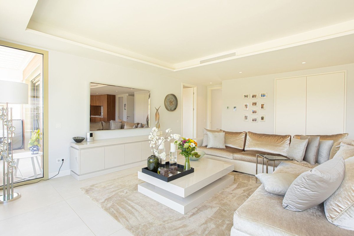 3 Bed Penthouse Duplex in Puerto Banús