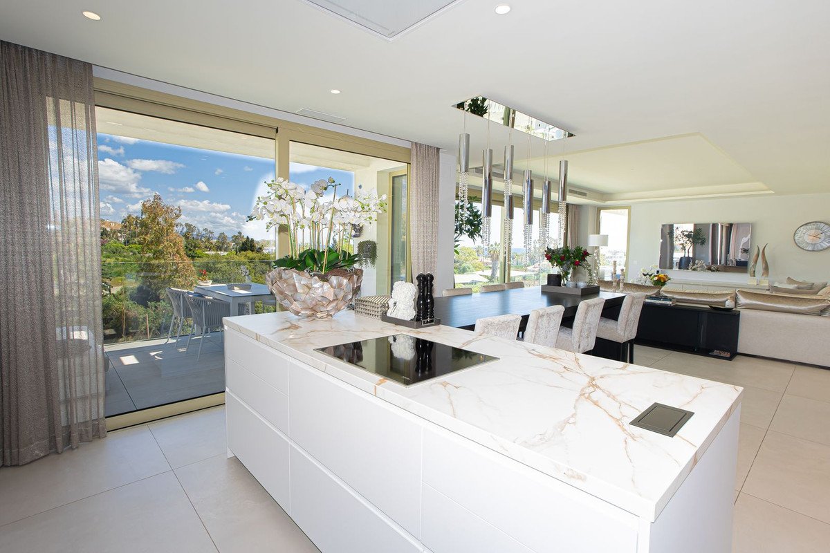 3 Bed Penthouse Duplex in Puerto Banús