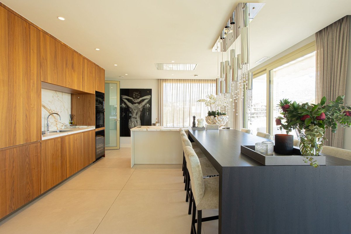 3 Bed Penthouse Duplex in Puerto Banús