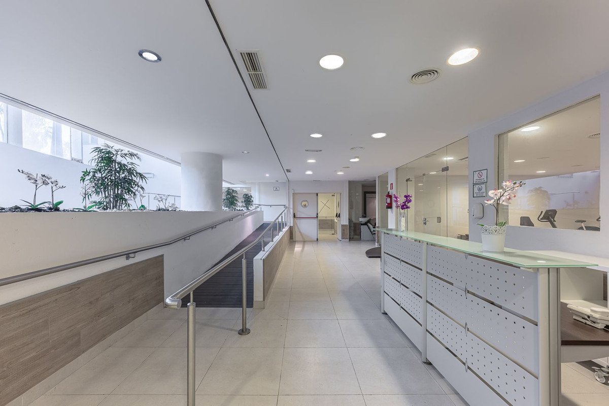 36 Bed Building in El Paraiso
