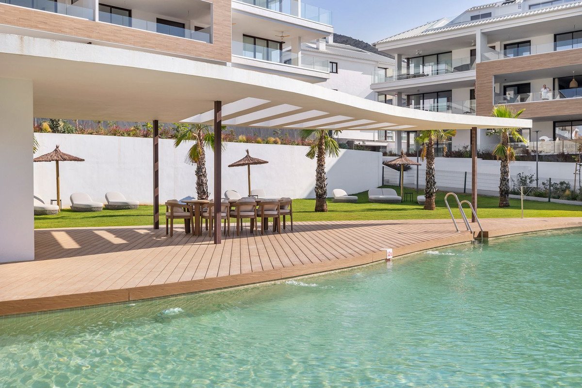 3 Bed Ground Floor Apartment in Higueron