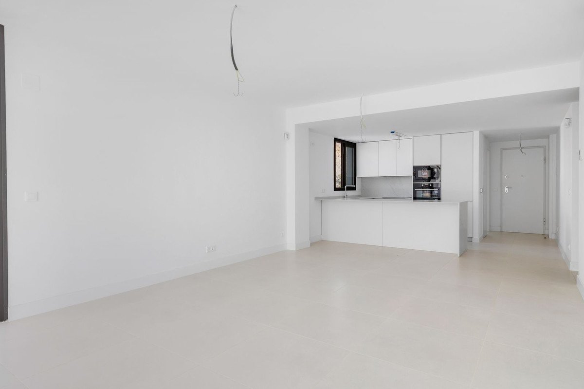 3 Bed Ground Floor Apartment in Higueron