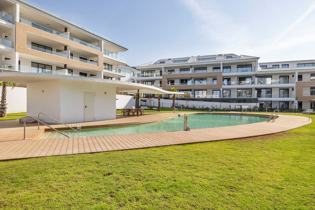 3 Bed Ground Floor Apartment in Higueron