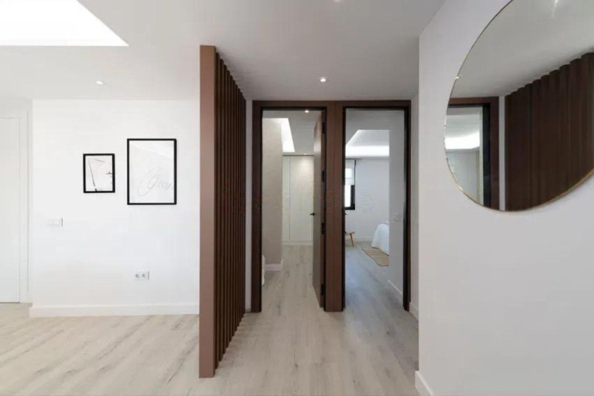 3 Bed Middle Floor Apartment in Puerto Banús