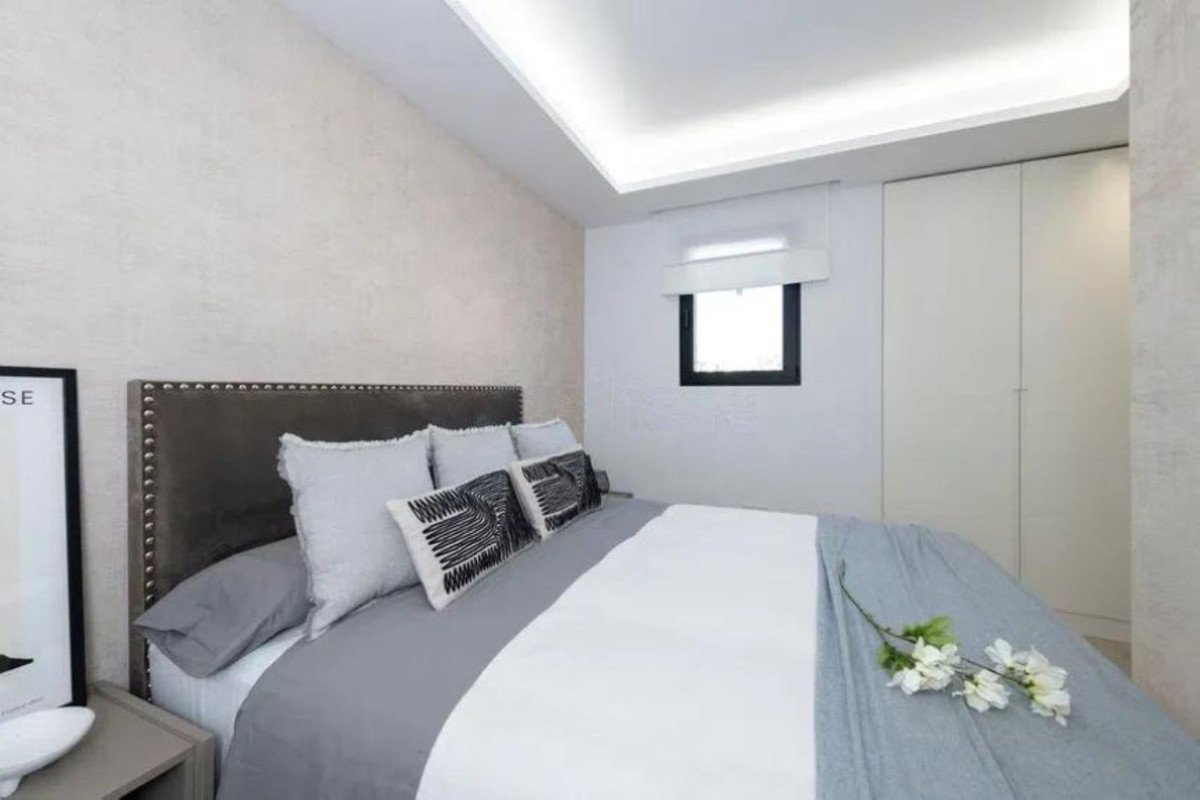 3 Bed Middle Floor Apartment in Puerto Banús