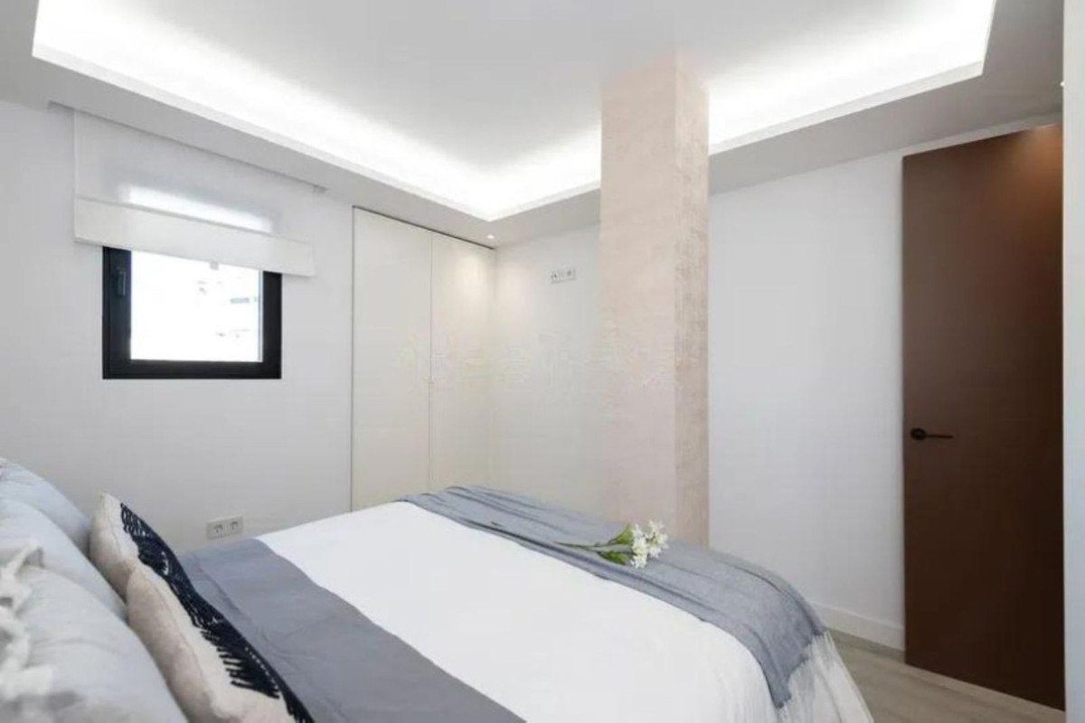 3 Bed Middle Floor Apartment in Puerto Banús