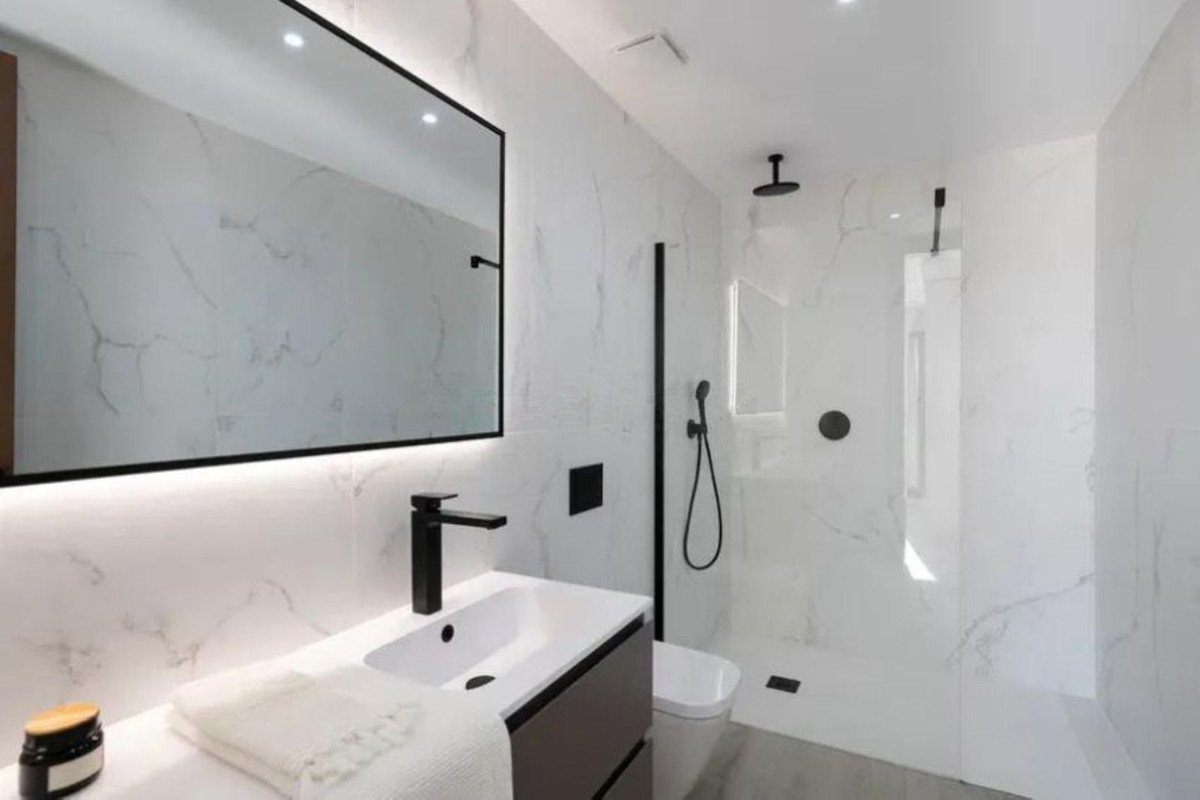 3 Bed Middle Floor Apartment in Puerto Banús