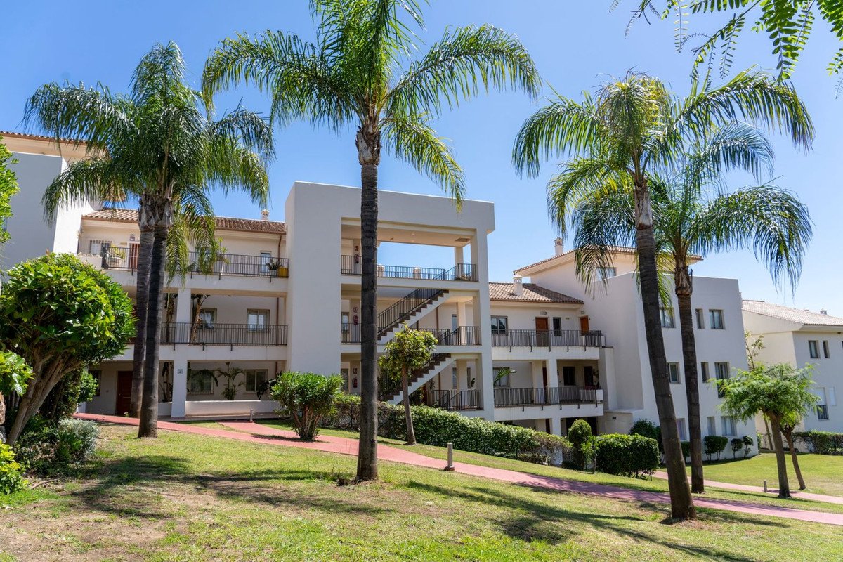 3 Bed Ground Floor Apartment in Estepona