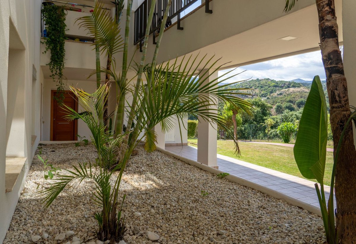 3 Bed Ground Floor Apartment in Estepona