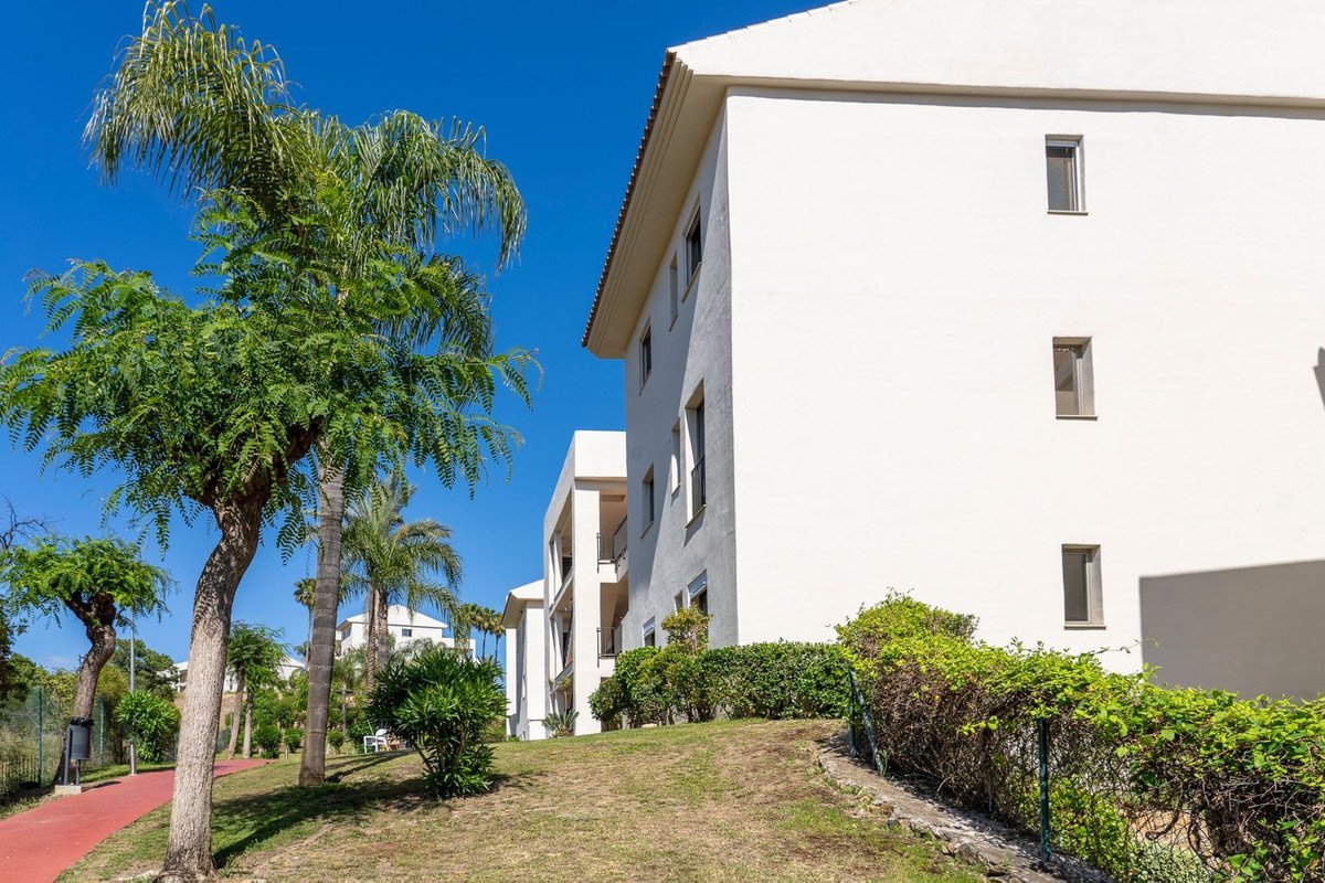 3 Bed Ground Floor Apartment in Estepona