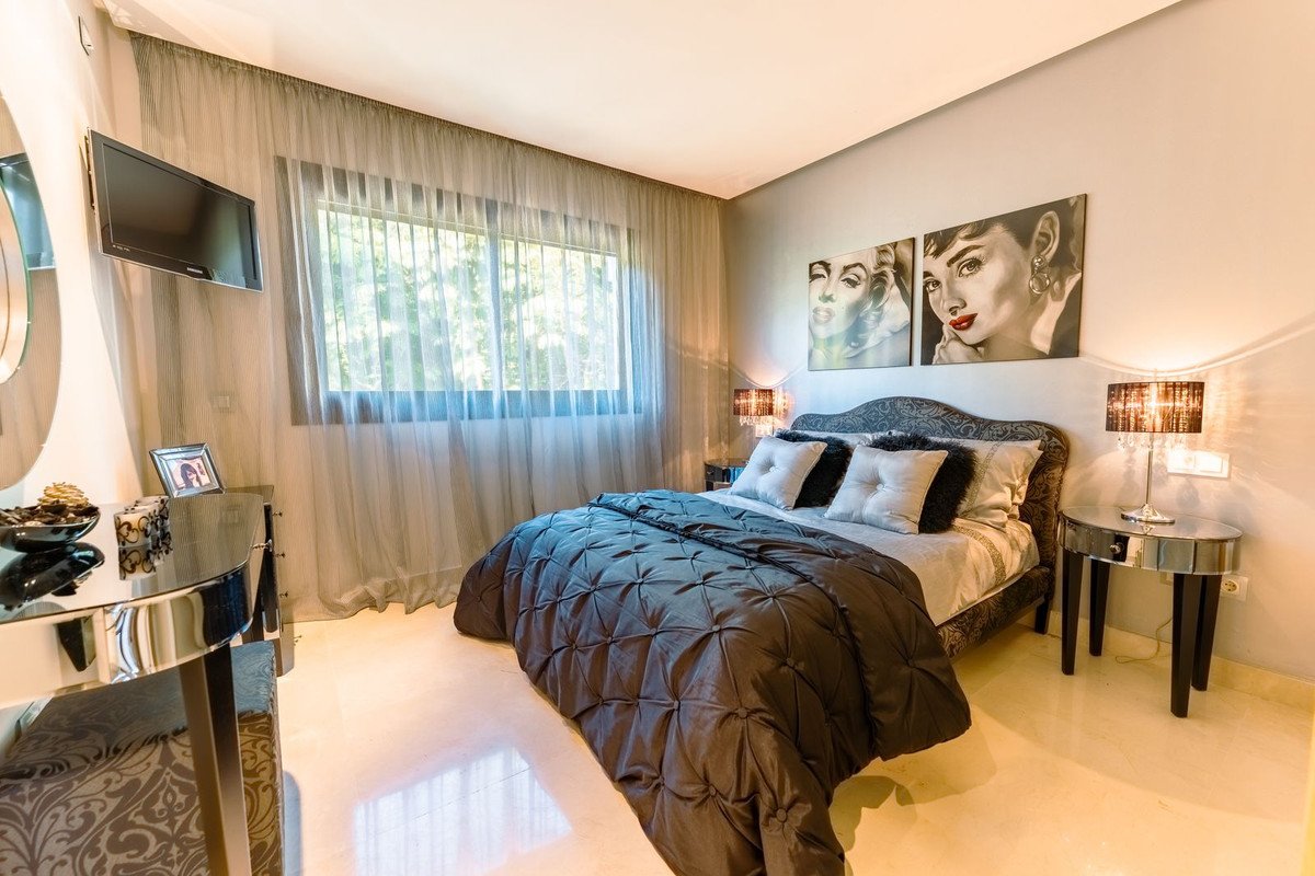3 Bed Middle Floor Apartment in La Quinta