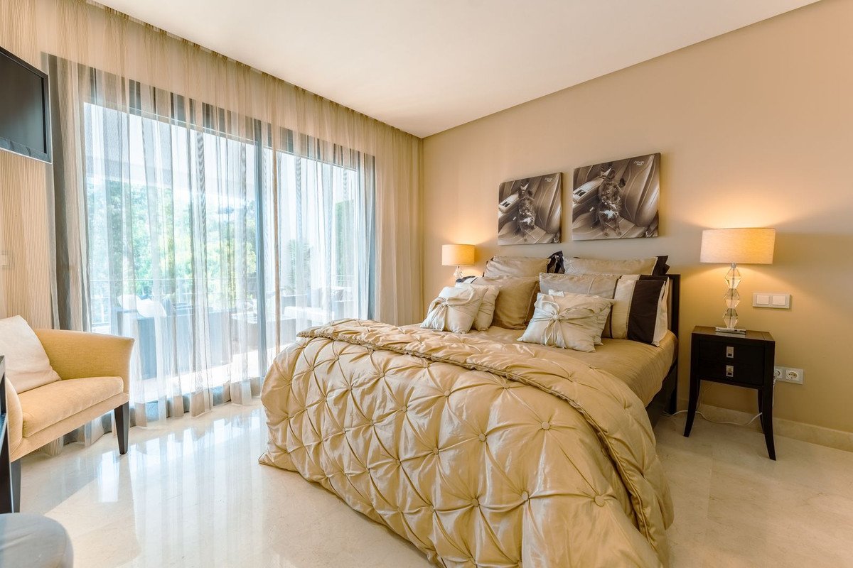 3 Bed Middle Floor Apartment in La Quinta