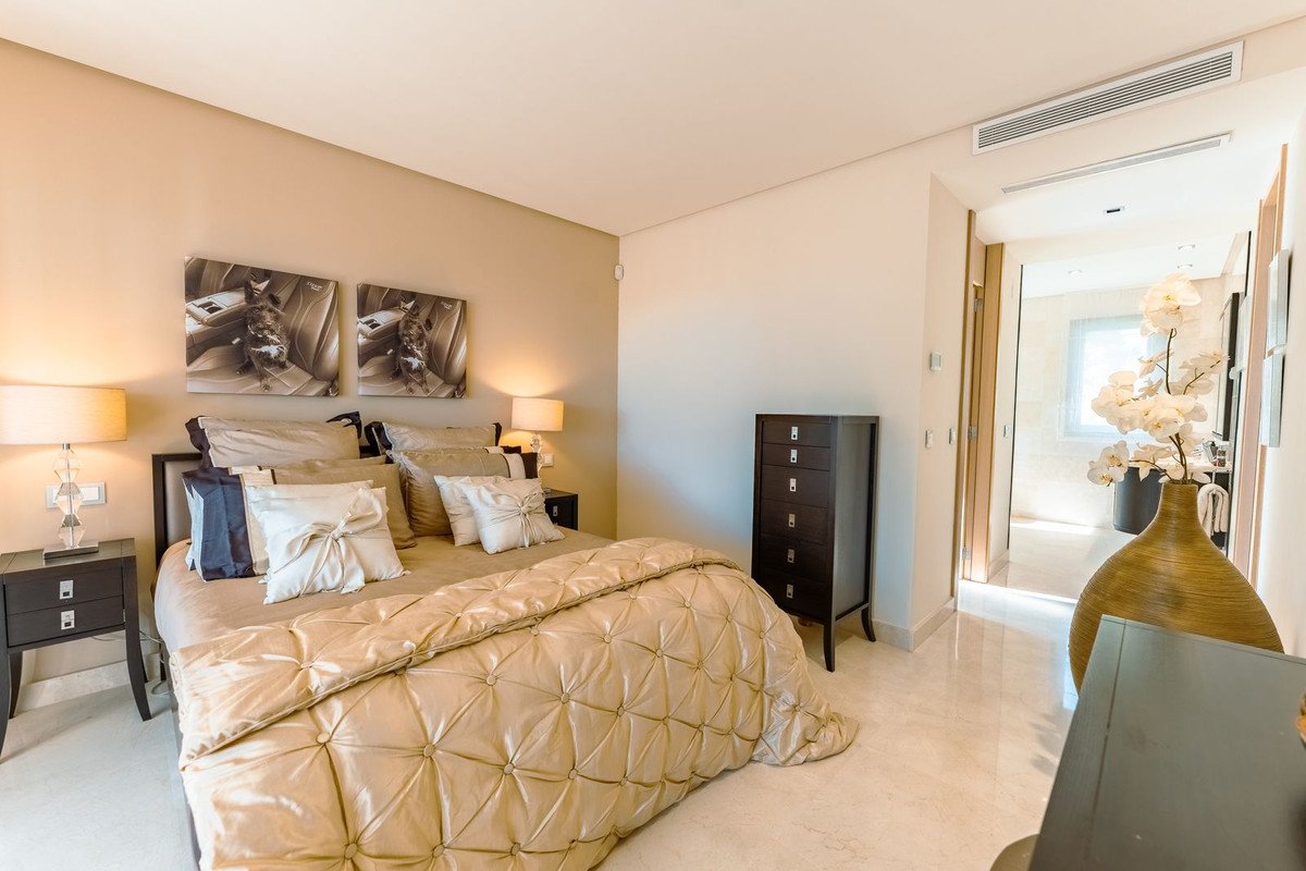 3 Bed Middle Floor Apartment in La Quinta