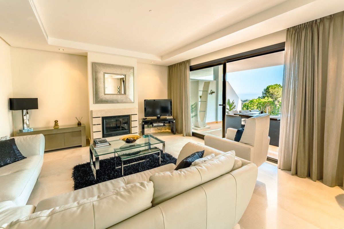 3 Bed Middle Floor Apartment in La Quinta