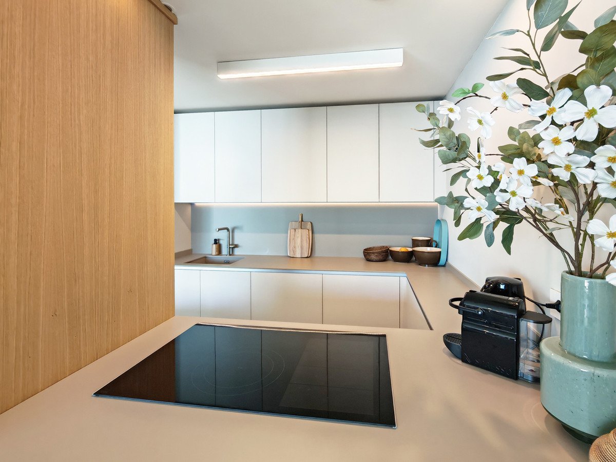 3 Bed Middle Floor Apartment in Selwo