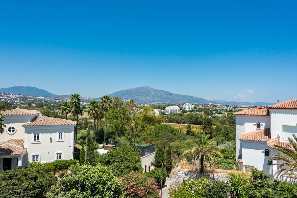 5 Bed Detached Villa in Atalaya