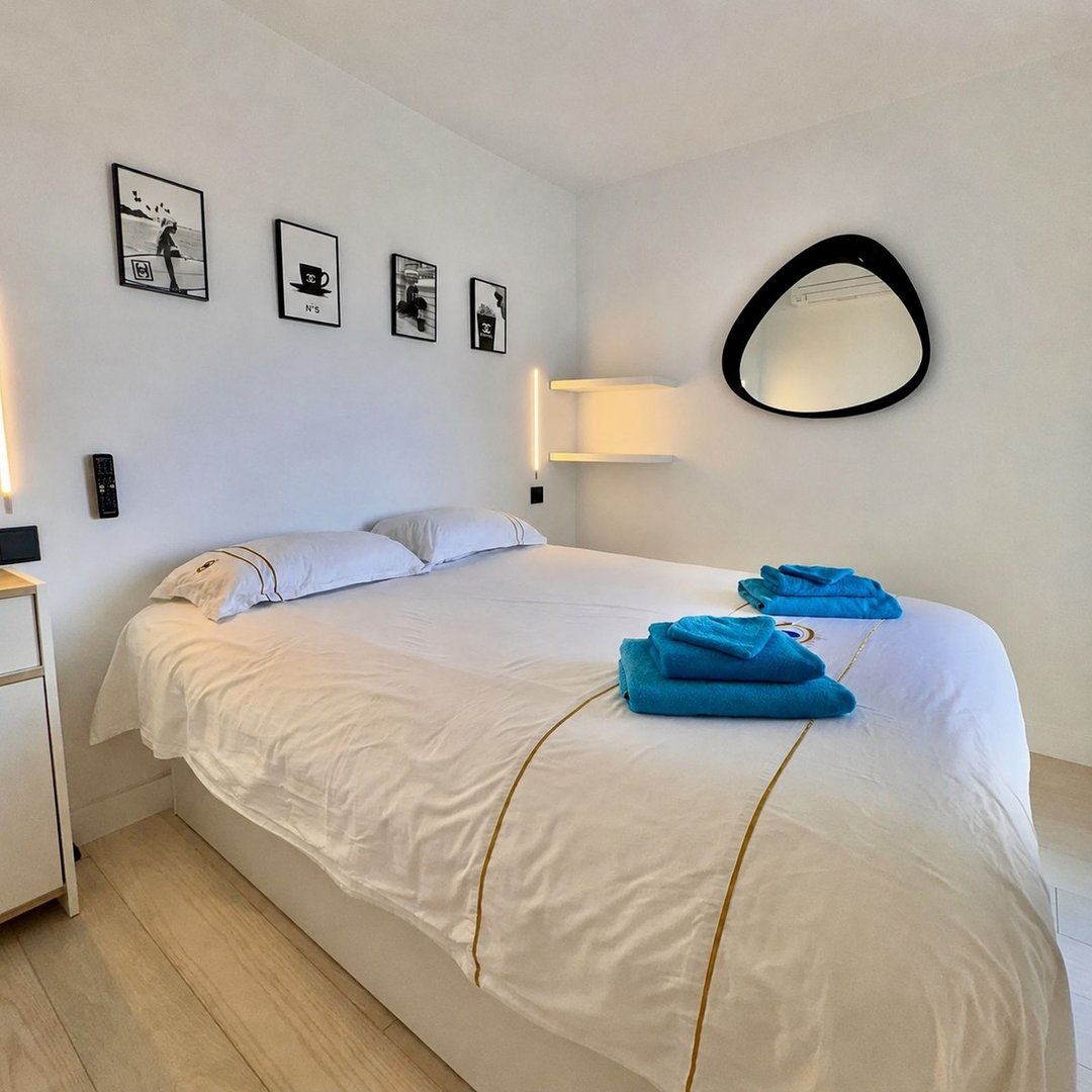 4 Bed Semi-Detached House in Estepona