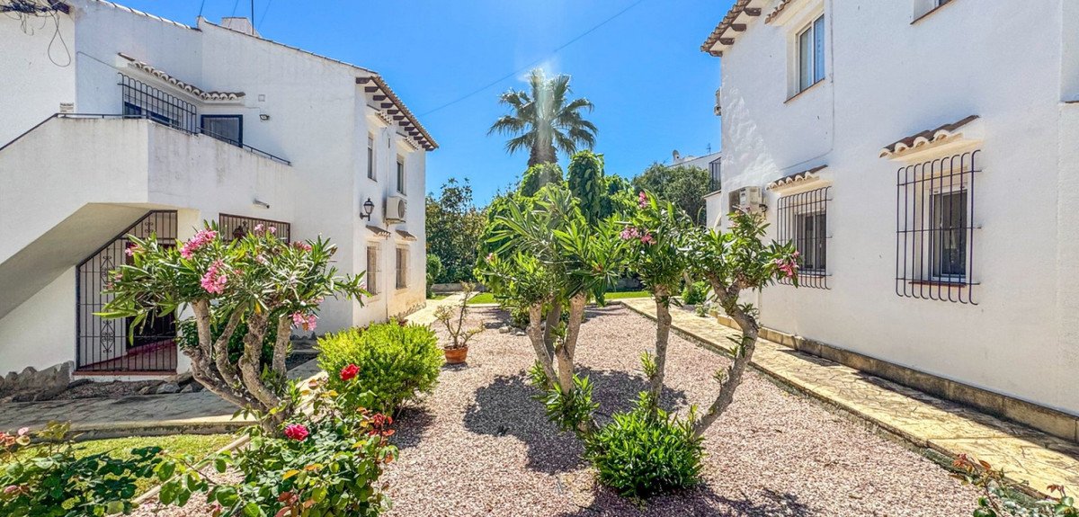 1 Bed Bungalow in Torrevieja