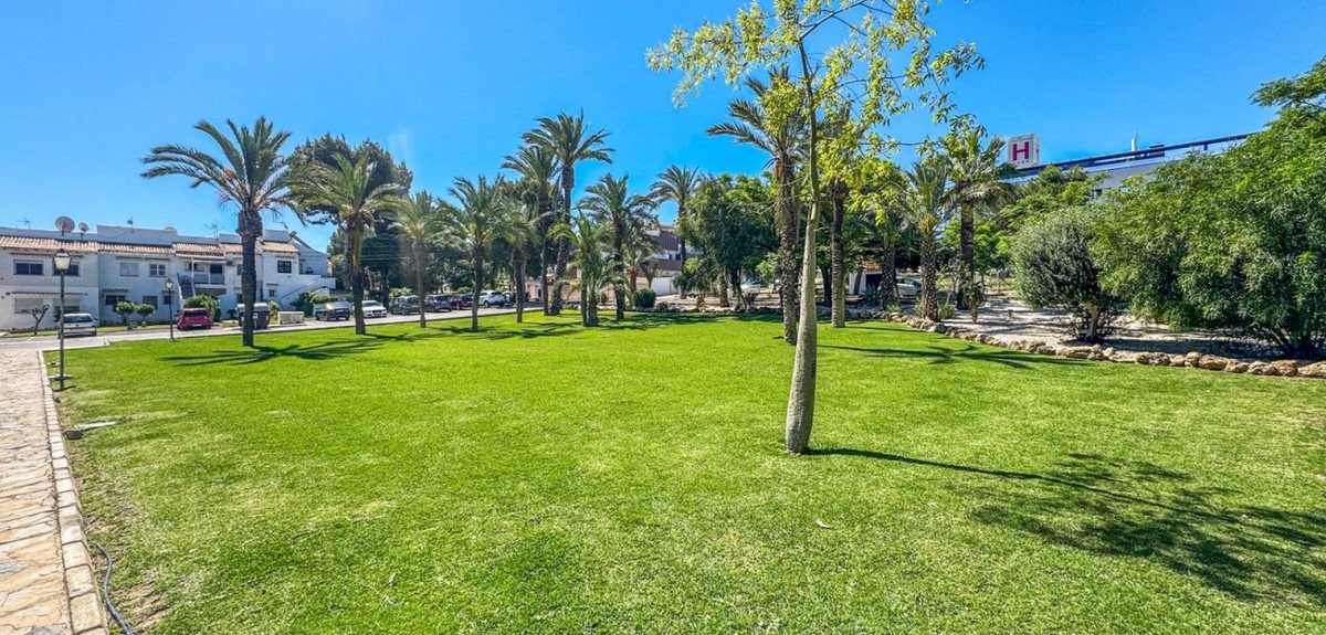 1 Bed Bungalow in Torrevieja