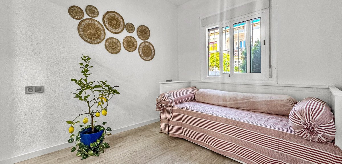 1 Bed Bungalow in Torrevieja
