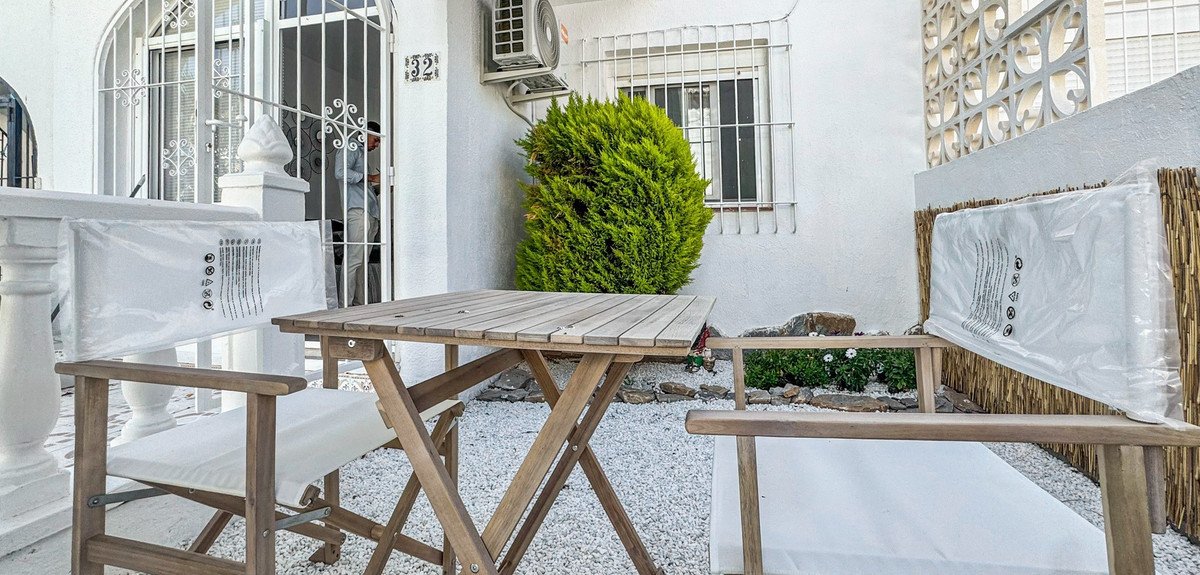 1 Bed Bungalow in Torrevieja
