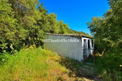 5 Bed Detached Villa in Zahara de la Sierra