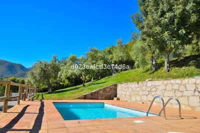 5 Bed Detached Villa in Zahara de la Sierra