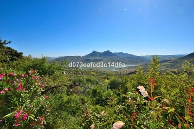 5 Bed Detached Villa in Zahara de la Sierra
