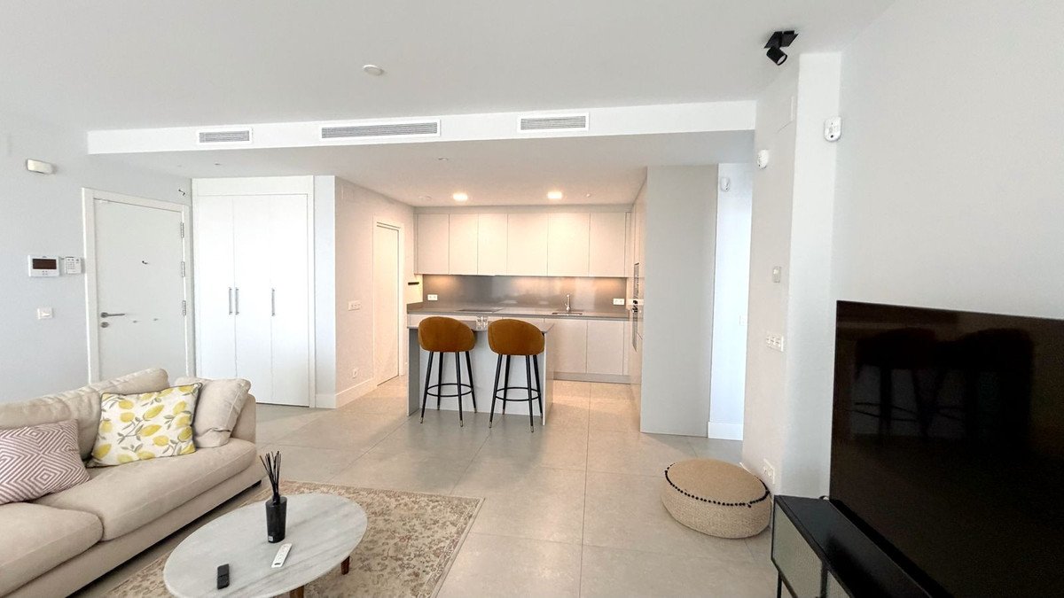 2 Bed Middle Floor Apartment in La Quinta