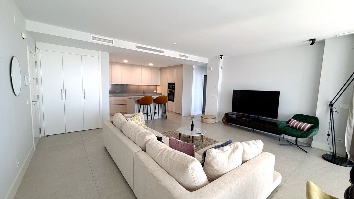 2 Bed Middle Floor Apartment in La Quinta