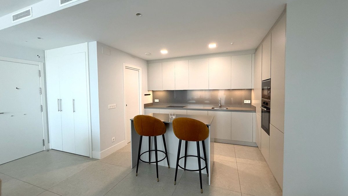 2 Bed Middle Floor Apartment in La Quinta