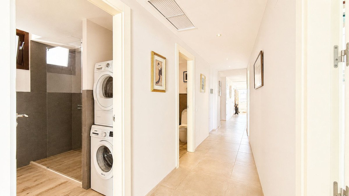 3 Bed Penthouse in Altos de los Monteros