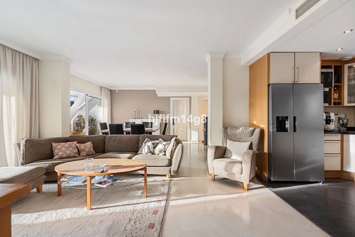 3 Bed Penthouse Duplex in La Quinta