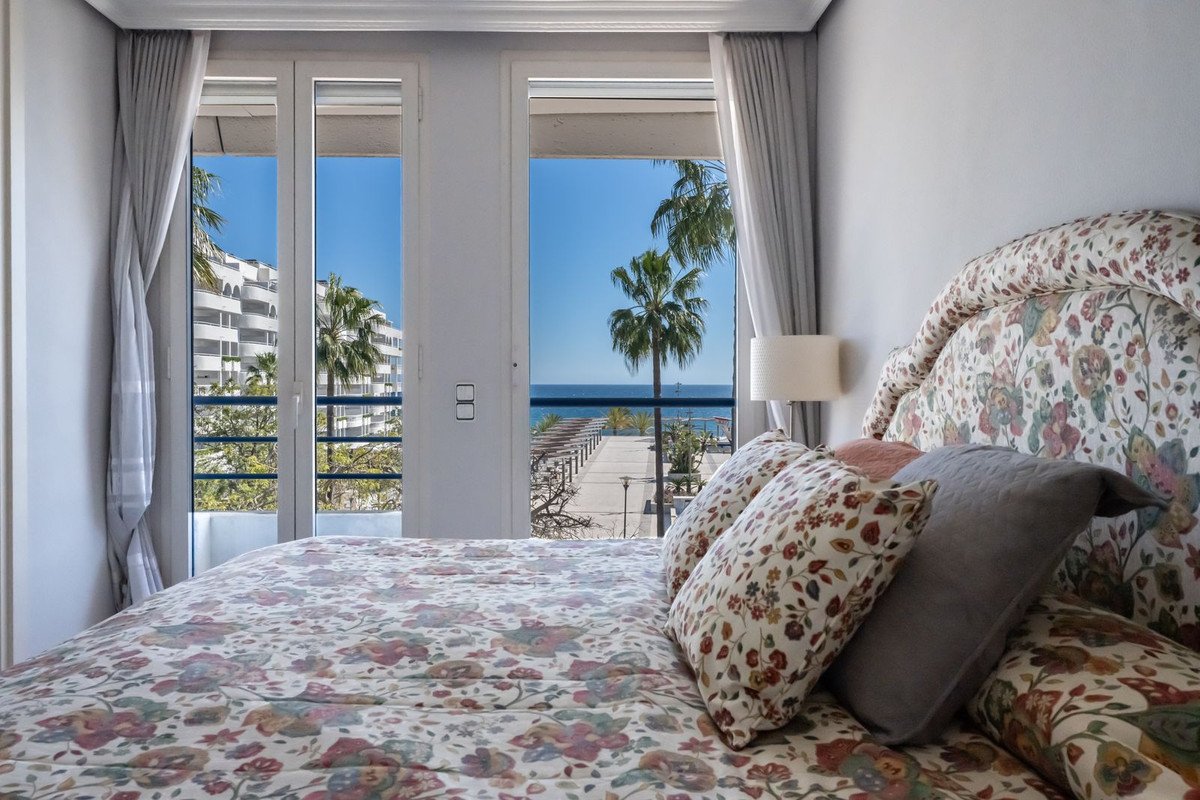 3 Bed Middle Floor Apartment in Marbella