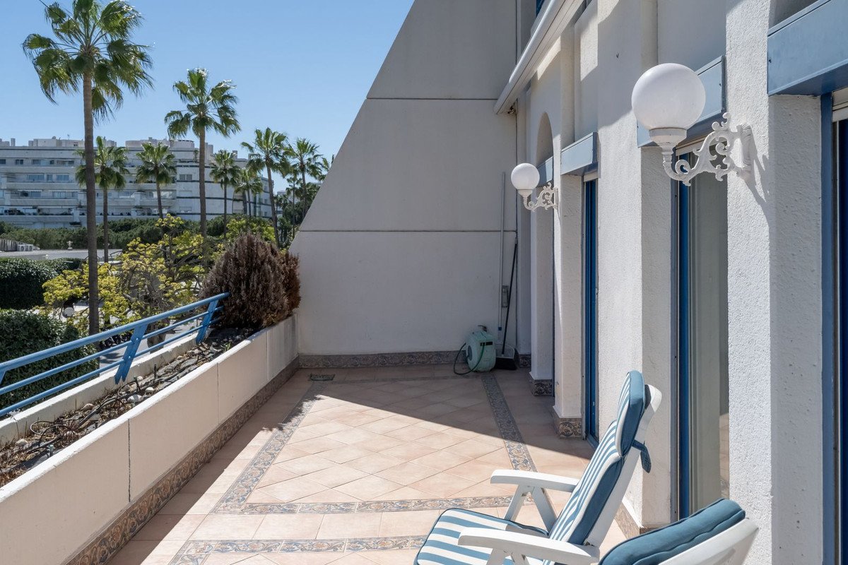 3 Bed Middle Floor Apartment in Marbella
