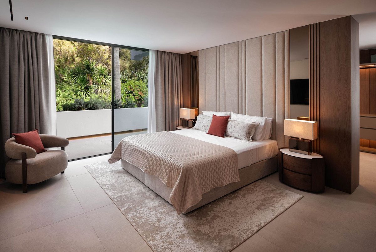 4 Bed Penthouse in The Golden Mile