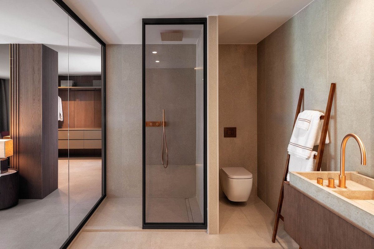 4 Bed Penthouse in The Golden Mile