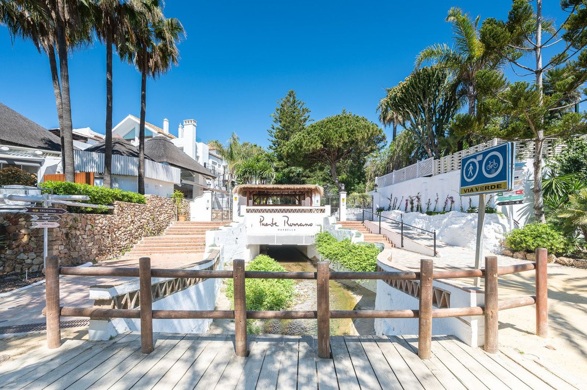 4 Bed Penthouse in The Golden Mile