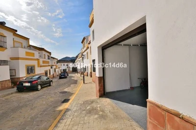 3 Bed Townhouse in Benaoján