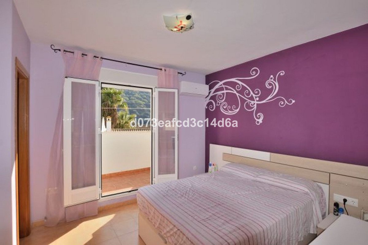 3 Bed Townhouse in Benaoján
